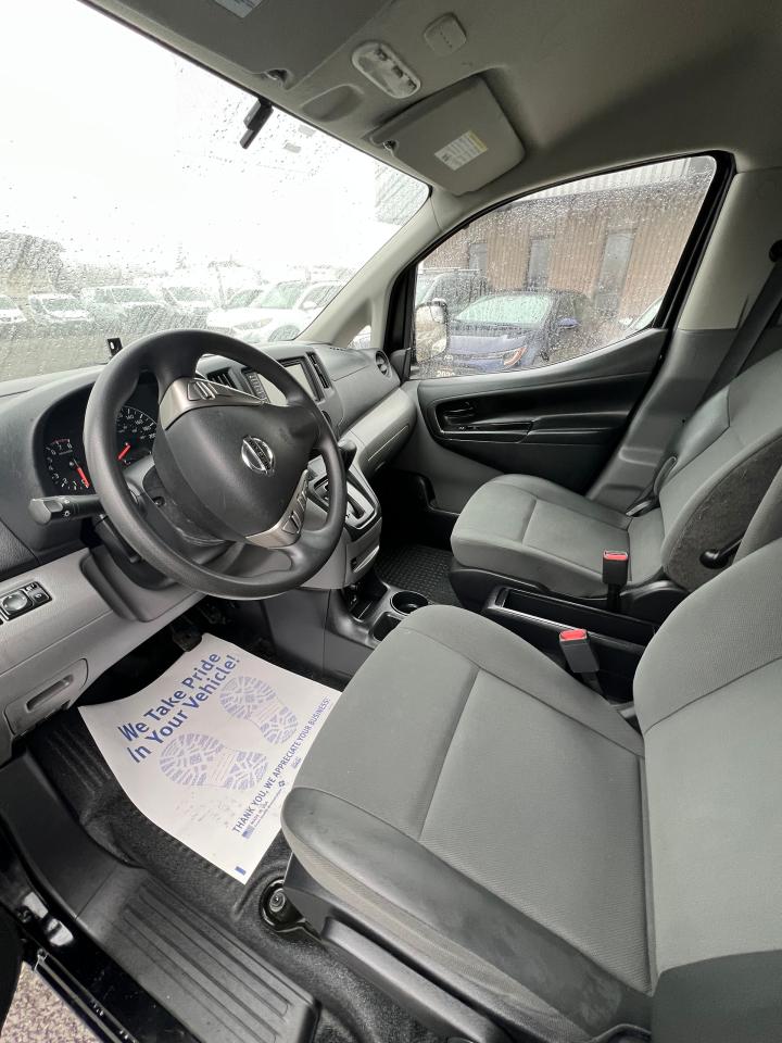 2020 Nissan NV200 S - Photo #9