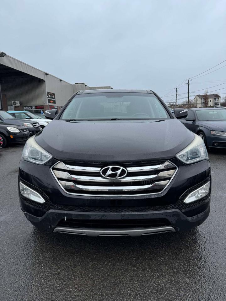2013 Hyundai Santa Fe SE - Photo #2