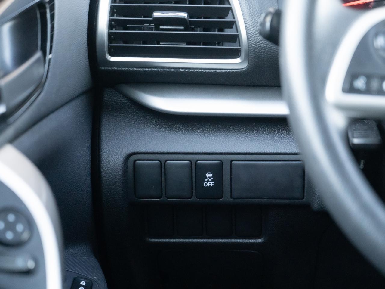 2019 Mitsubishi Eclipse Cross ES - Photo #16