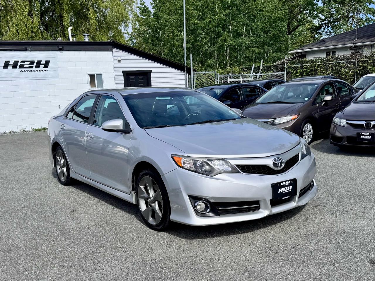 2013 Toyota Camry SE FINANCING AVAILABLE Photo2