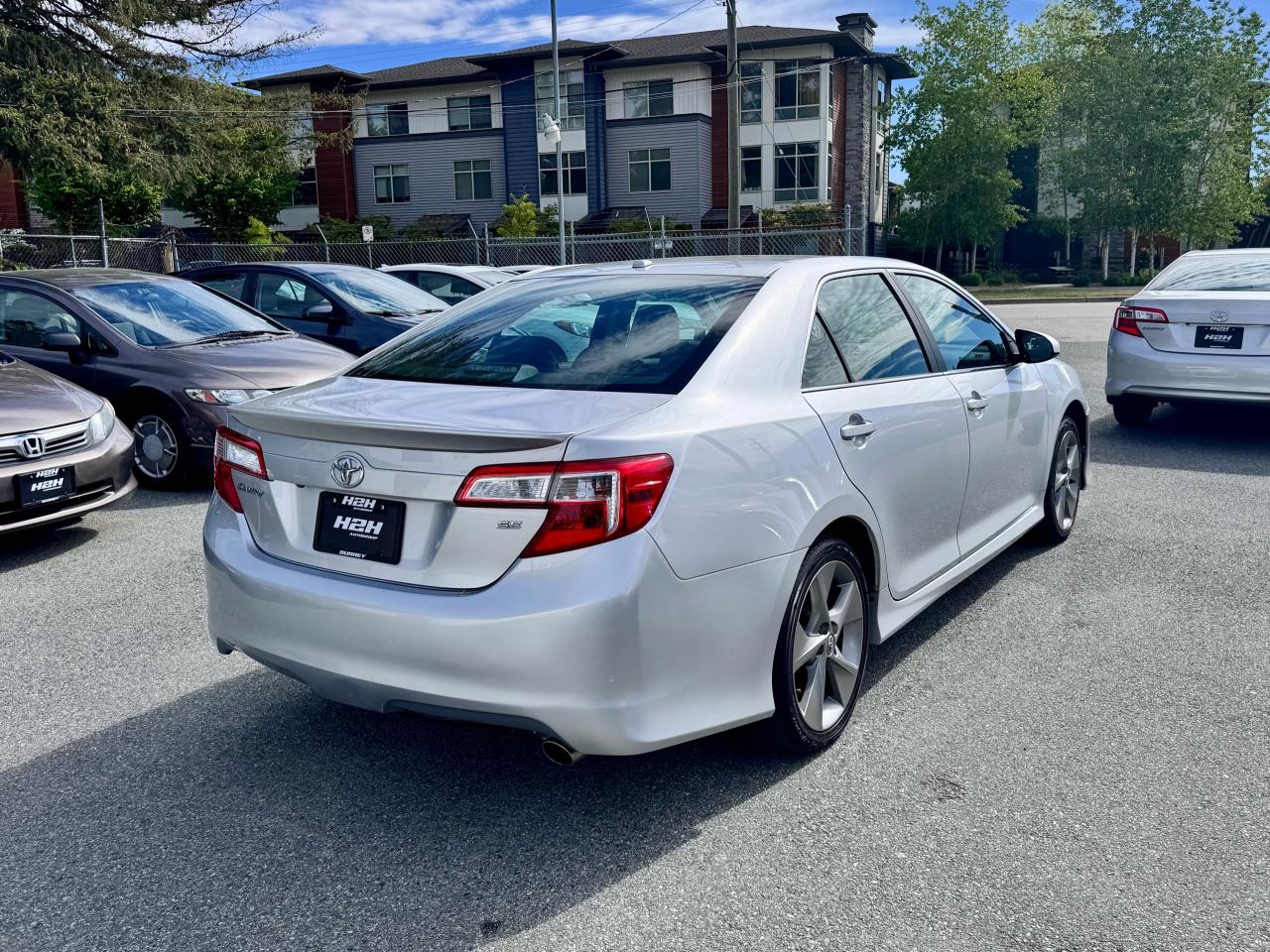 2013 Toyota Camry SE FINANCING AVAILABLE Photo4