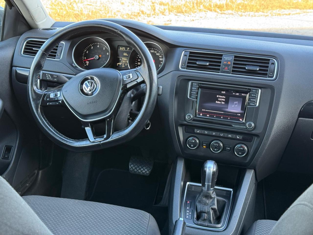 2016 Volkswagen Jetta 1.8T Sport Photo12