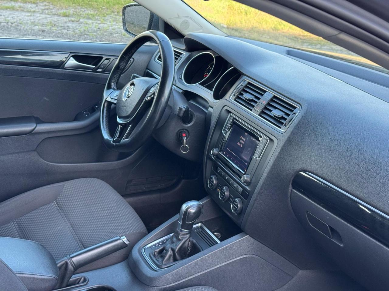 2016 Volkswagen Jetta 1.8T Sport Photo22