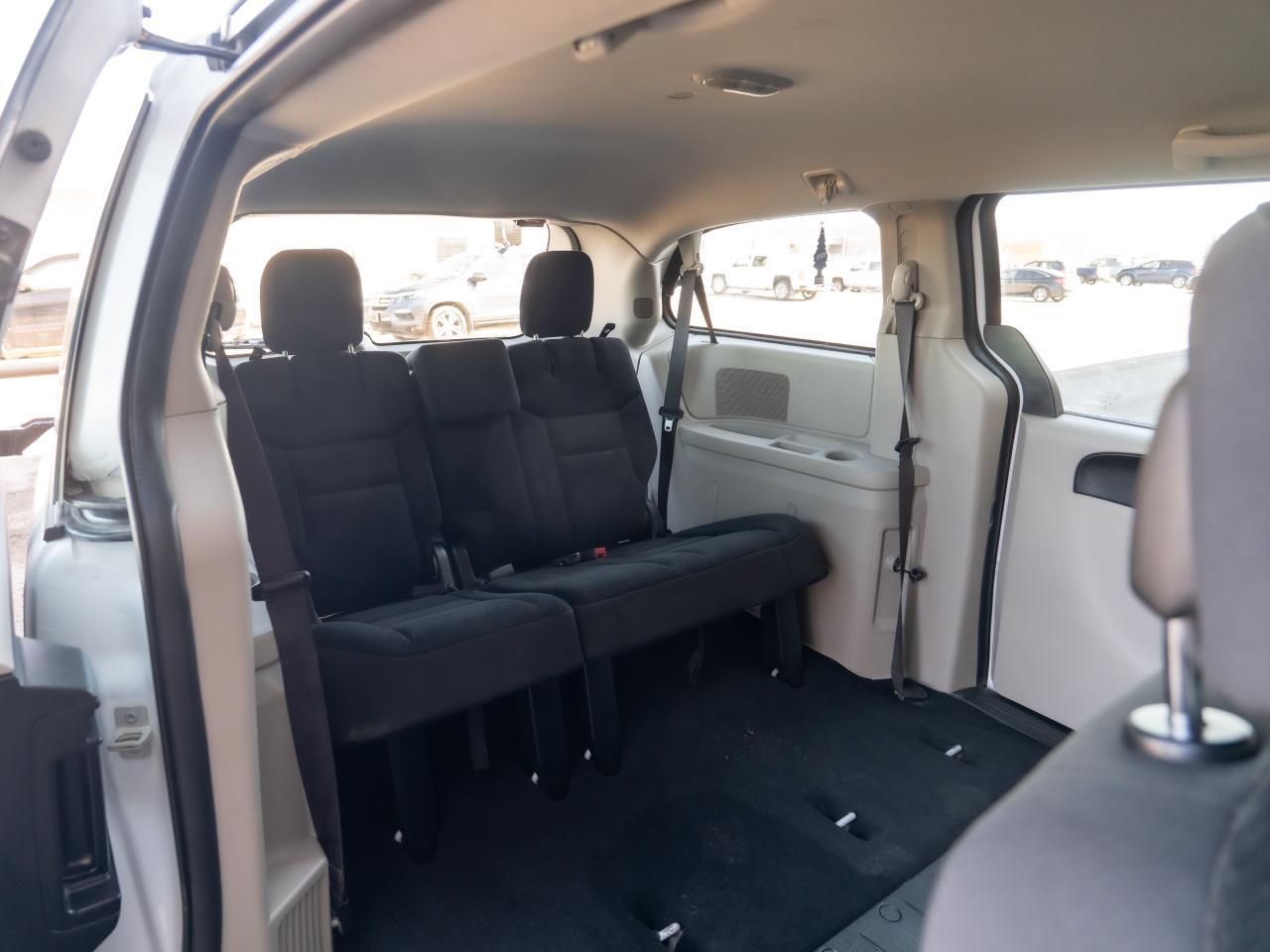 2019 Dodge Grand Caravan SE - Photo #12