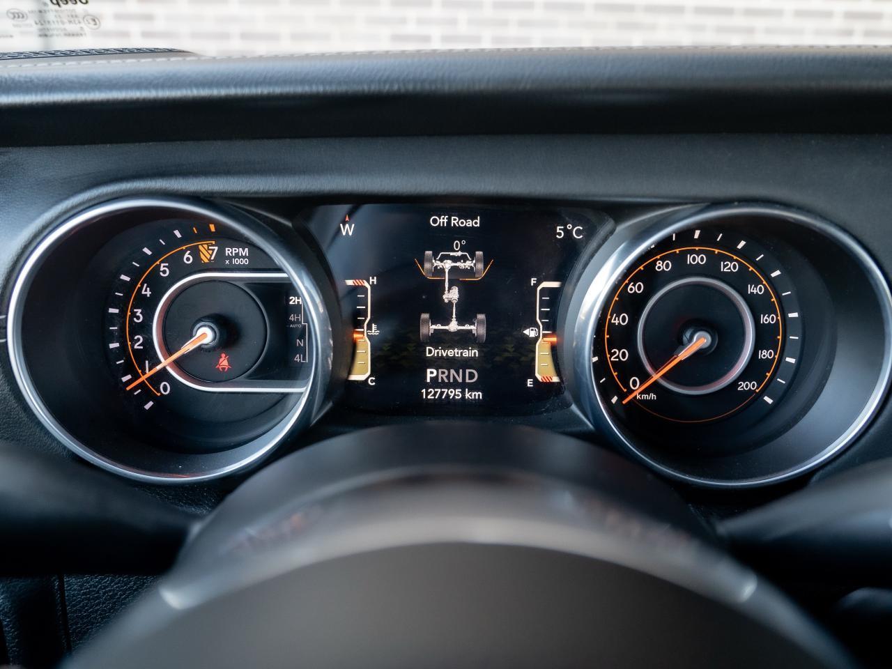 2018 Jeep Wrangler Sahara - Photo #24