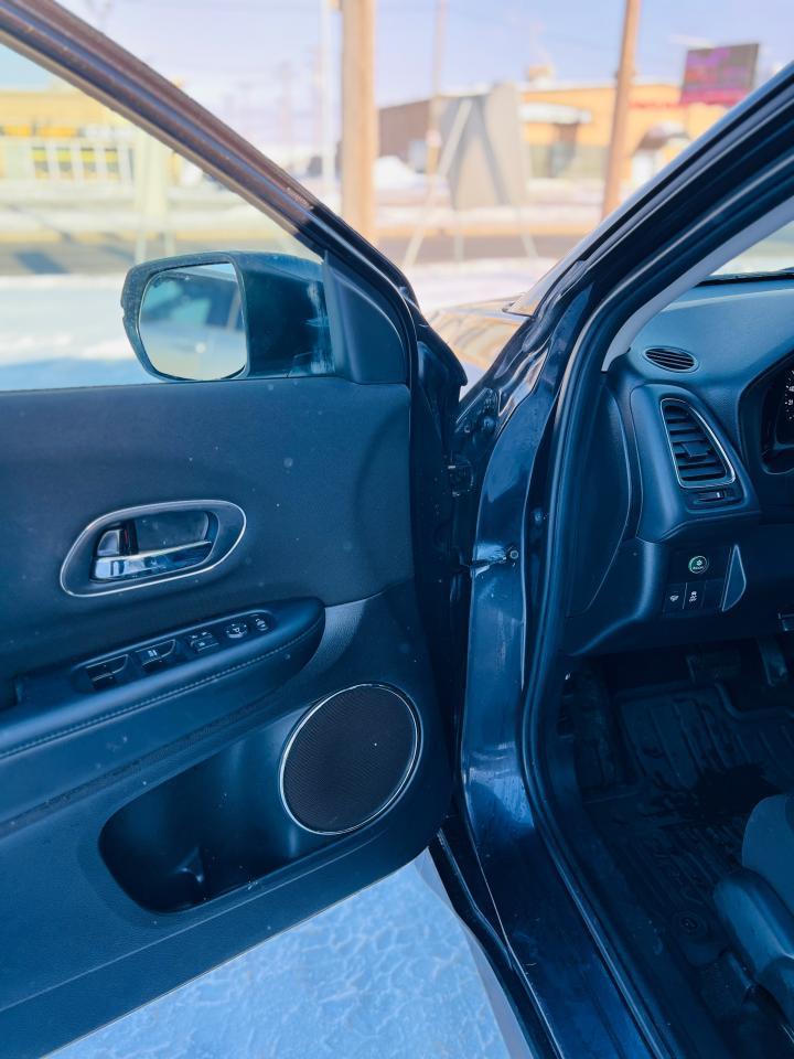 2017 Honda HR-V EX - Photo #12