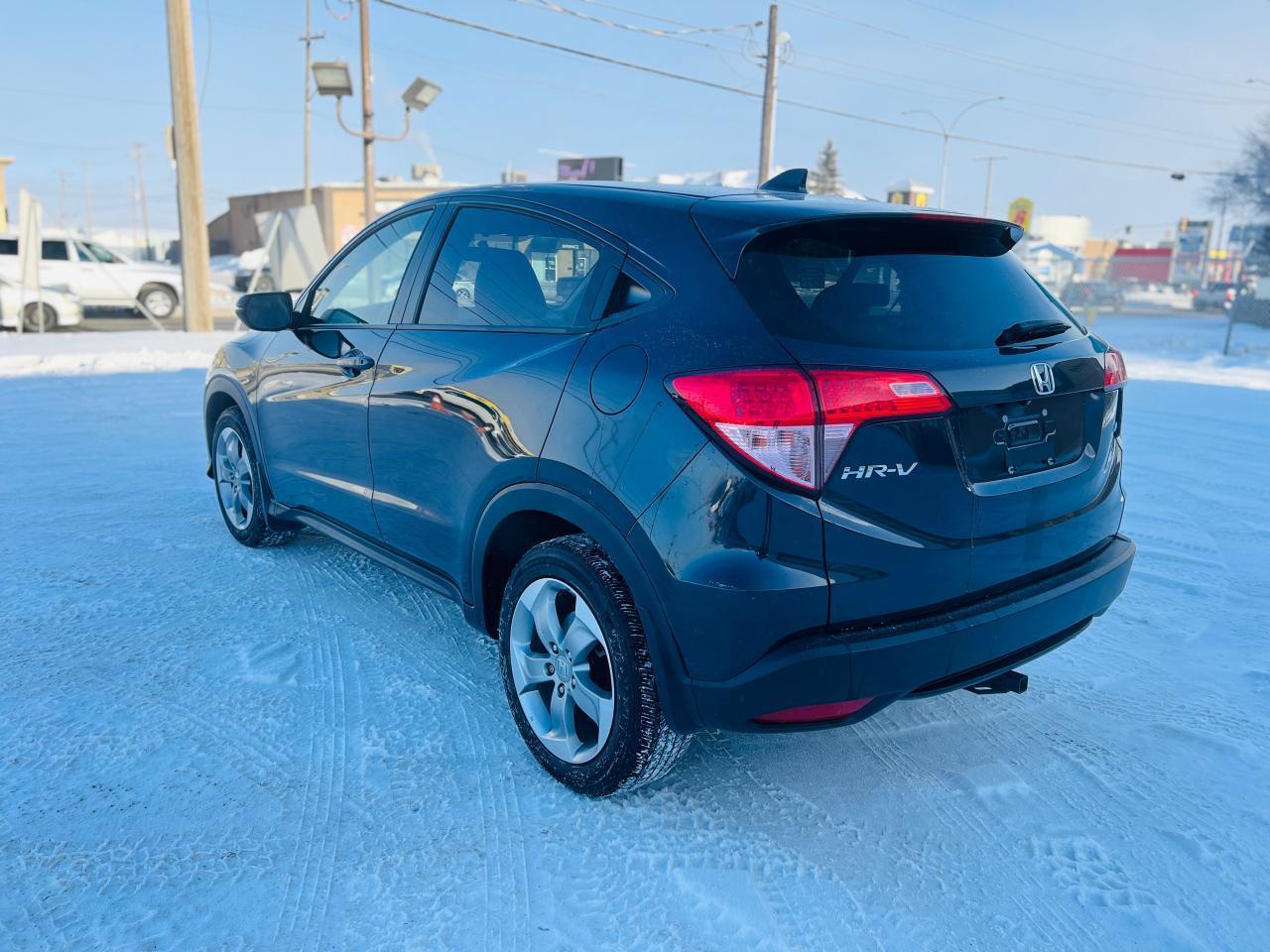 2017 Honda HR-V EX - Photo #5