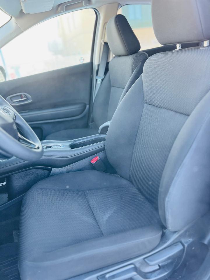 2017 Honda HR-V EX - Photo #9