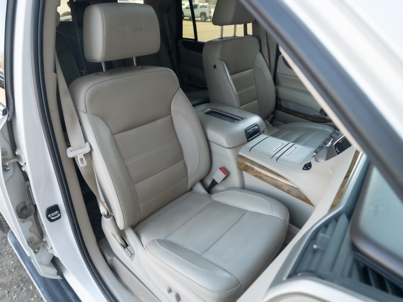 2017 GMC Yukon Denali - Photo #19