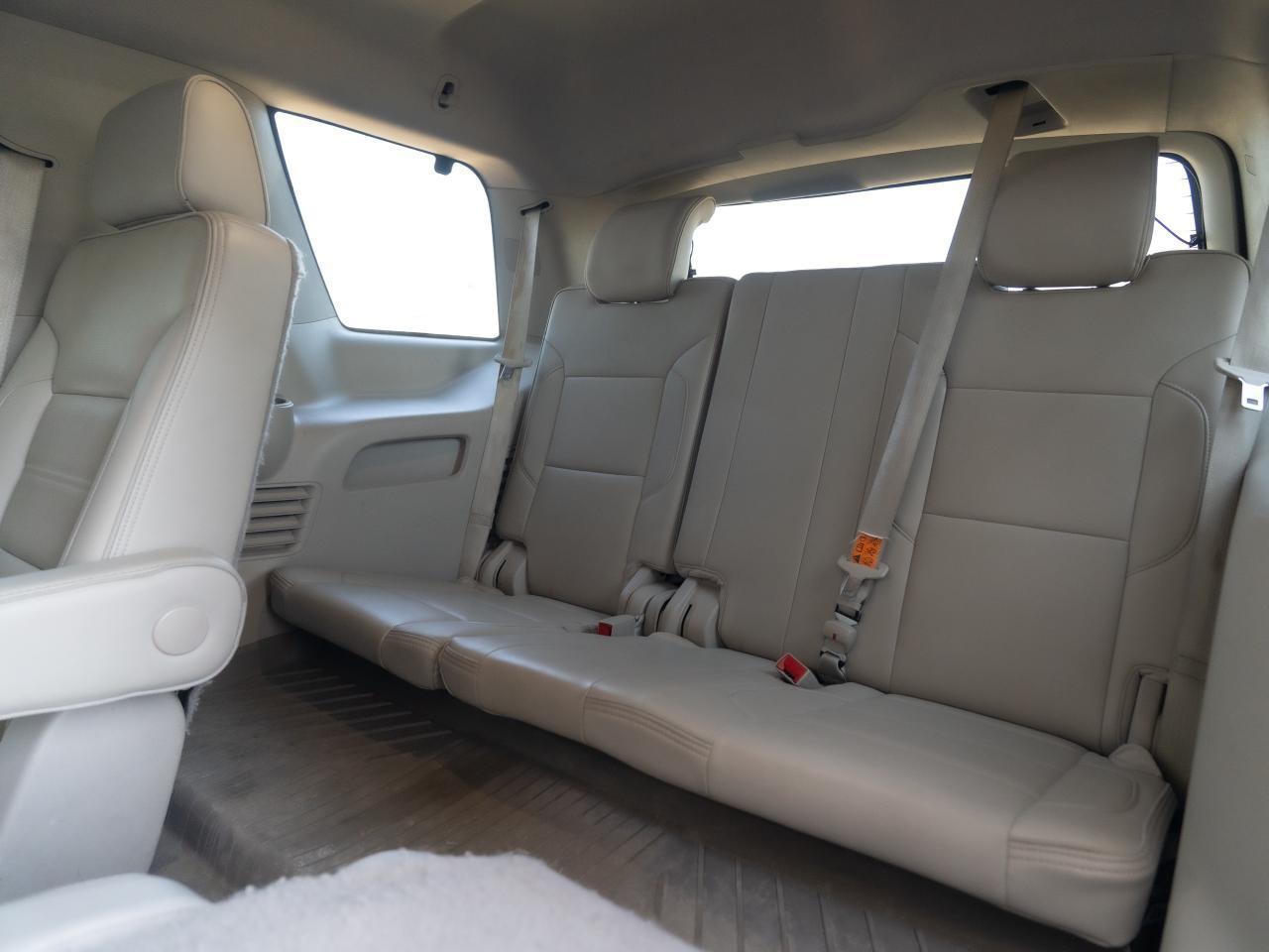 2017 GMC Yukon Denali - Photo #26