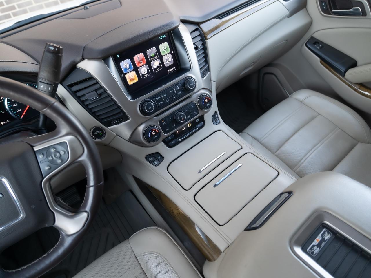2017 GMC Yukon Denali - Photo #14