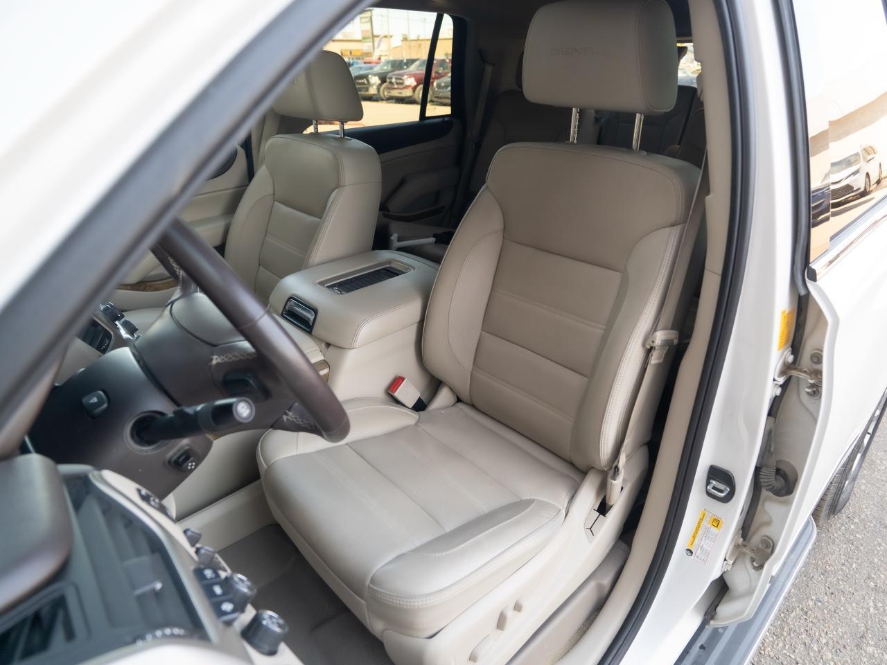 2017 GMC Yukon Denali - Photo #17