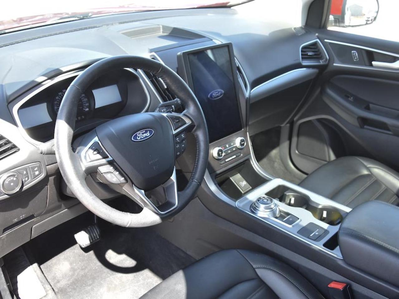 2021 Ford Edge SEL - Photo #5