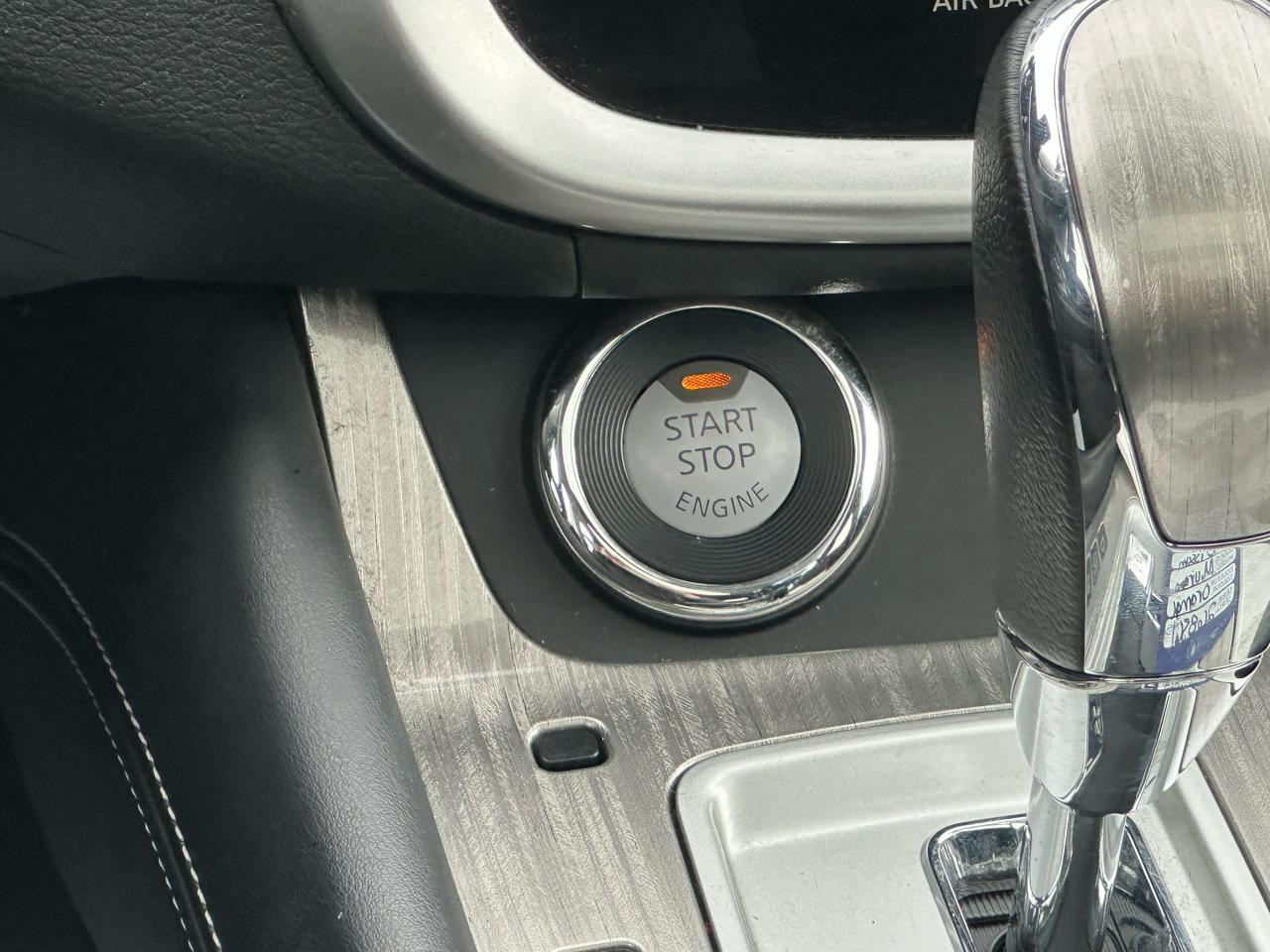 2015 Nissan Murano SV - Photo #17