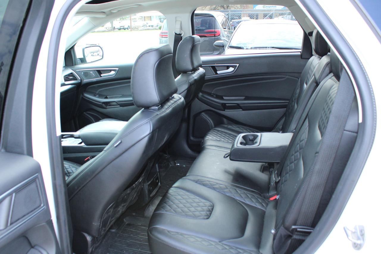 2023 Ford Edge Titanium - Photo #6