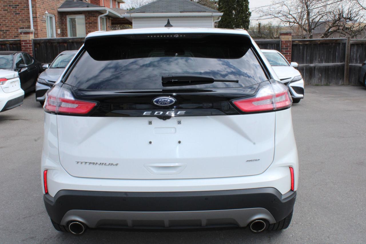 2023 Ford Edge Titanium - Photo #11