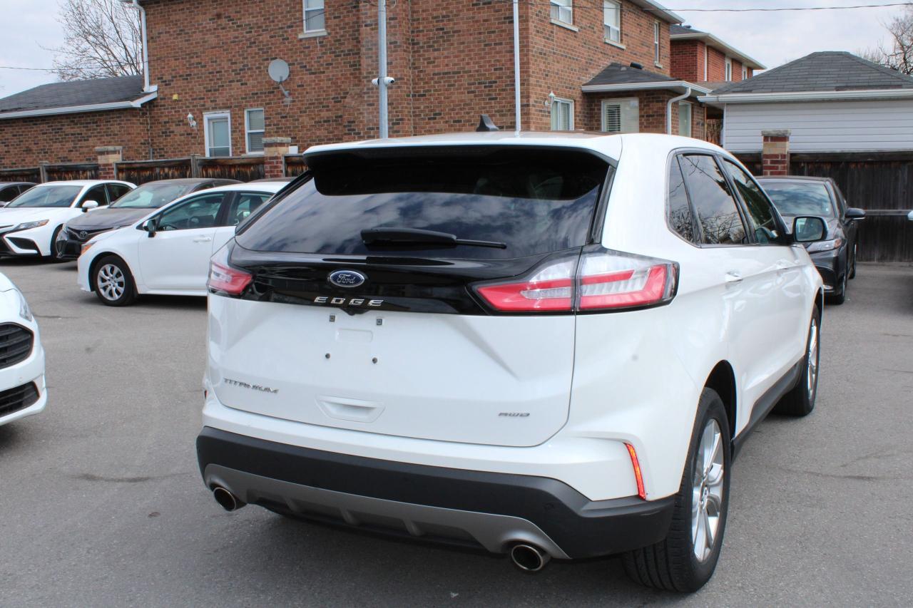 2023 Ford Edge Titanium - Photo #12