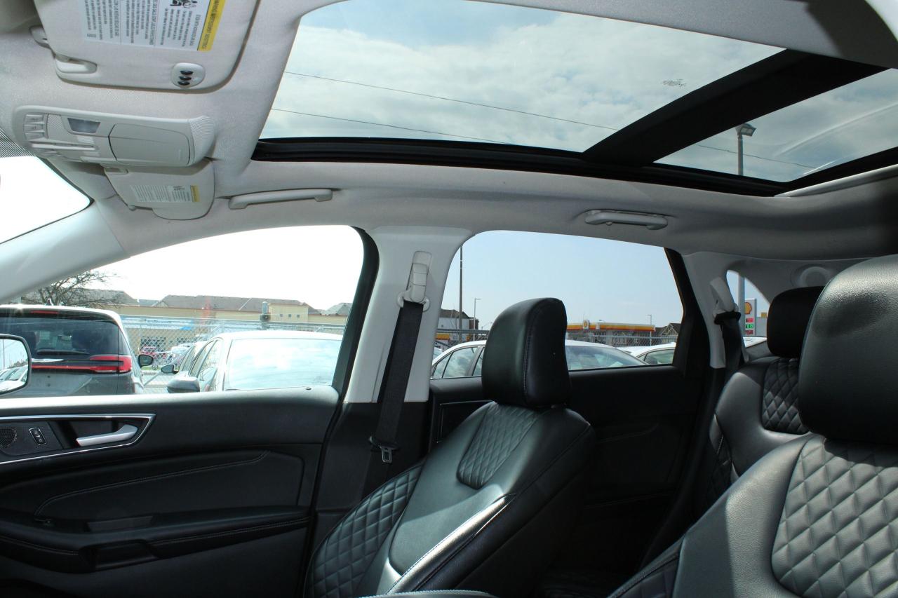 2023 Ford Edge Titanium - Photo #17