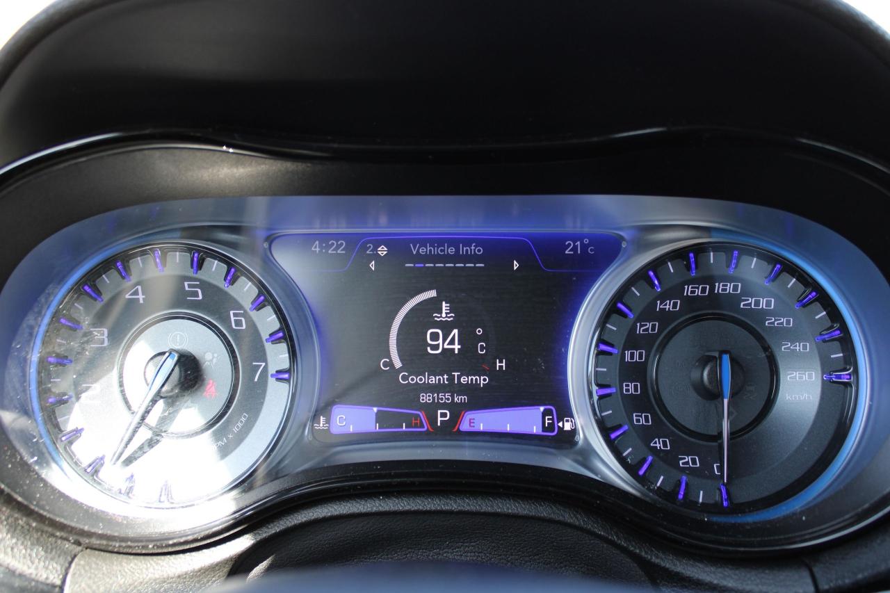 2023 Chrysler 300 300S - Photo #7