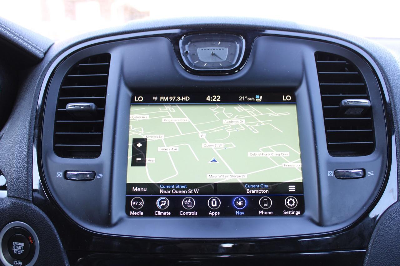 2023 Chrysler 300 300S - Photo #10
