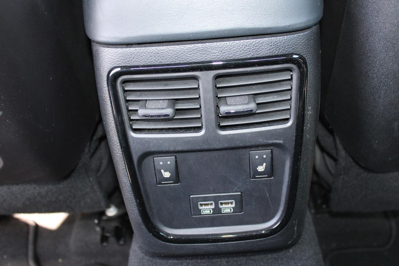 2023 Chrysler 300 300S - Photo #15
