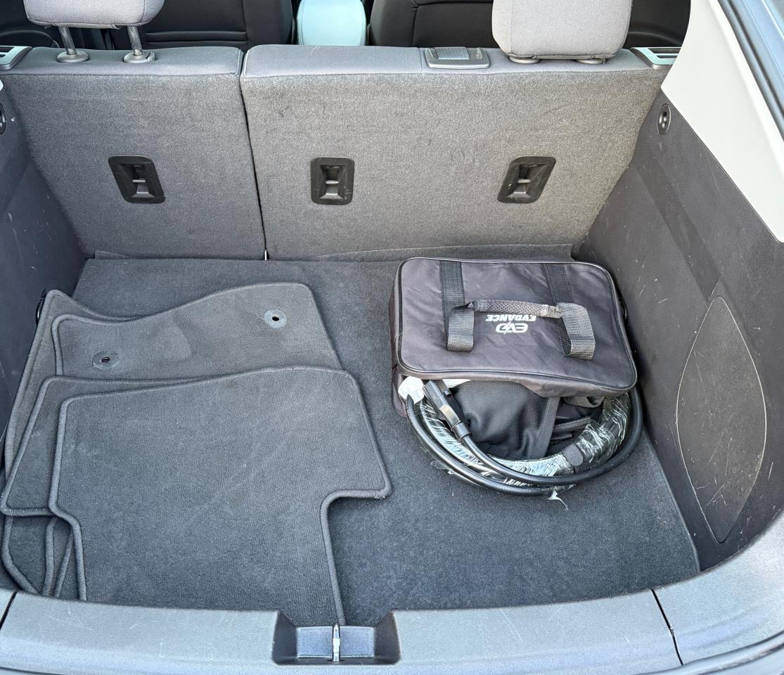 2018 Chevrolet Volt LT - Photo #11