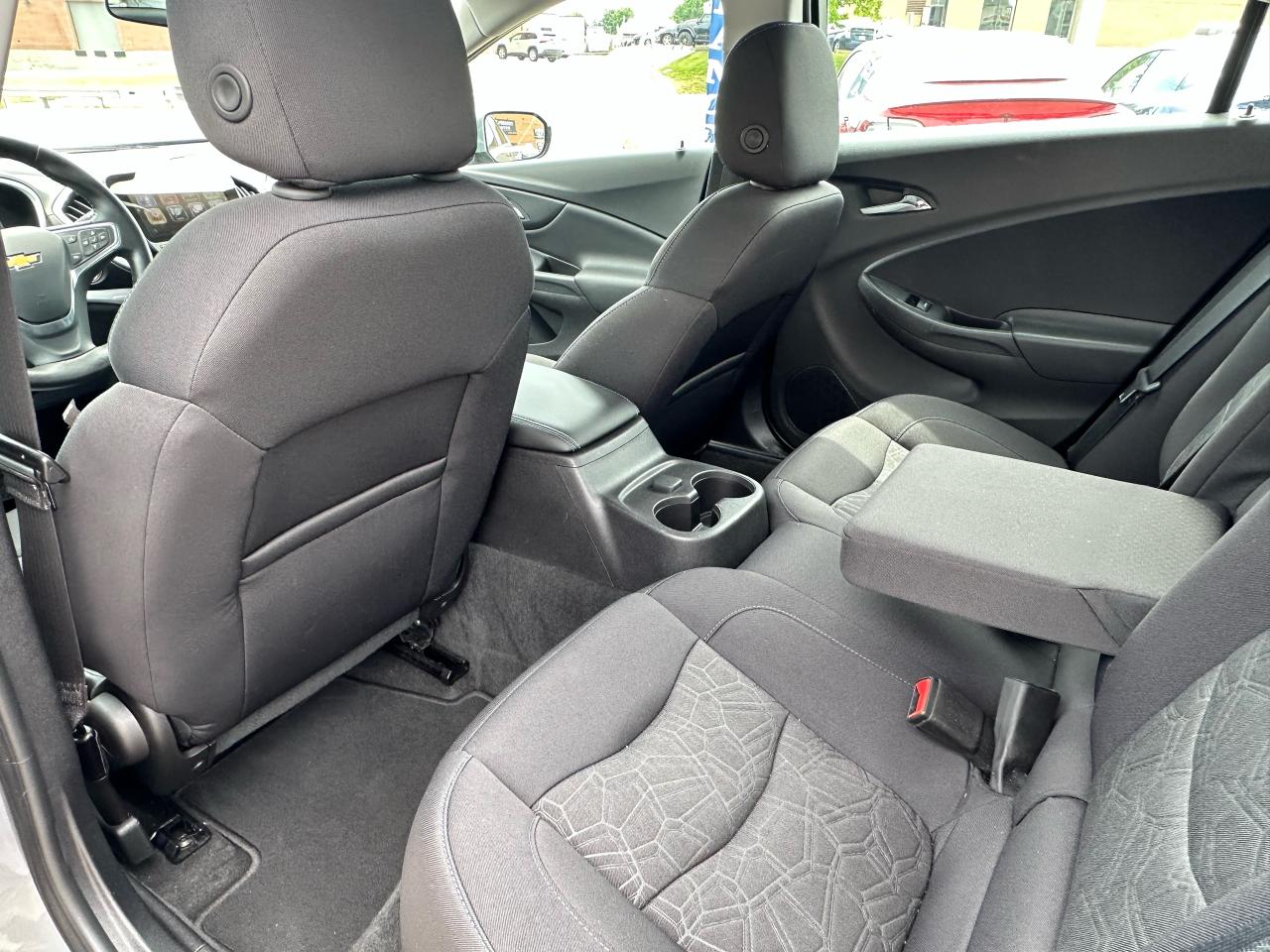 2018 Chevrolet Volt LT - Photo #8