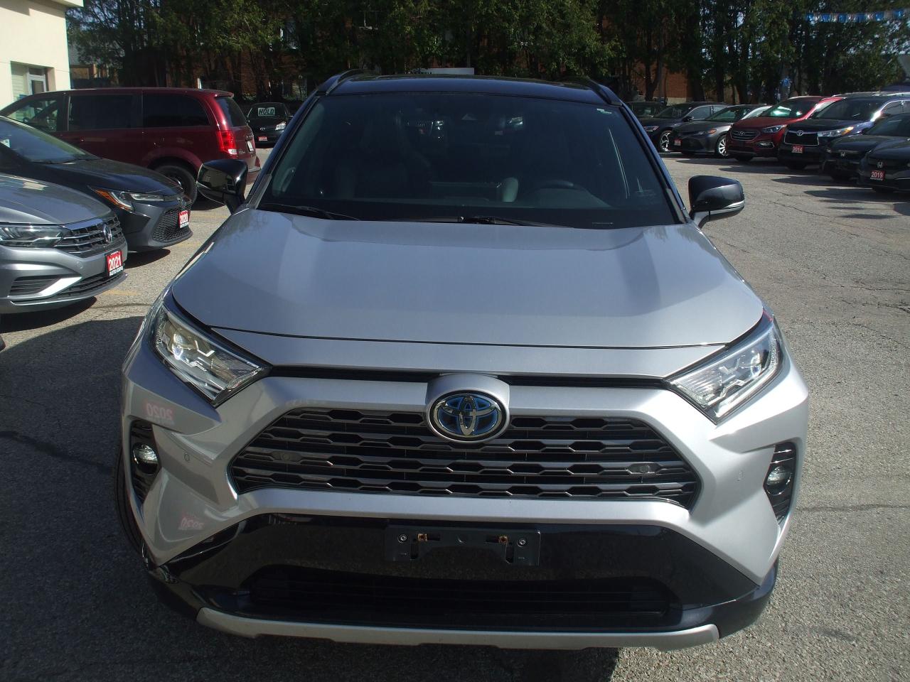 2020 Toyota RAV4 Hybrid XLE - Photo #8