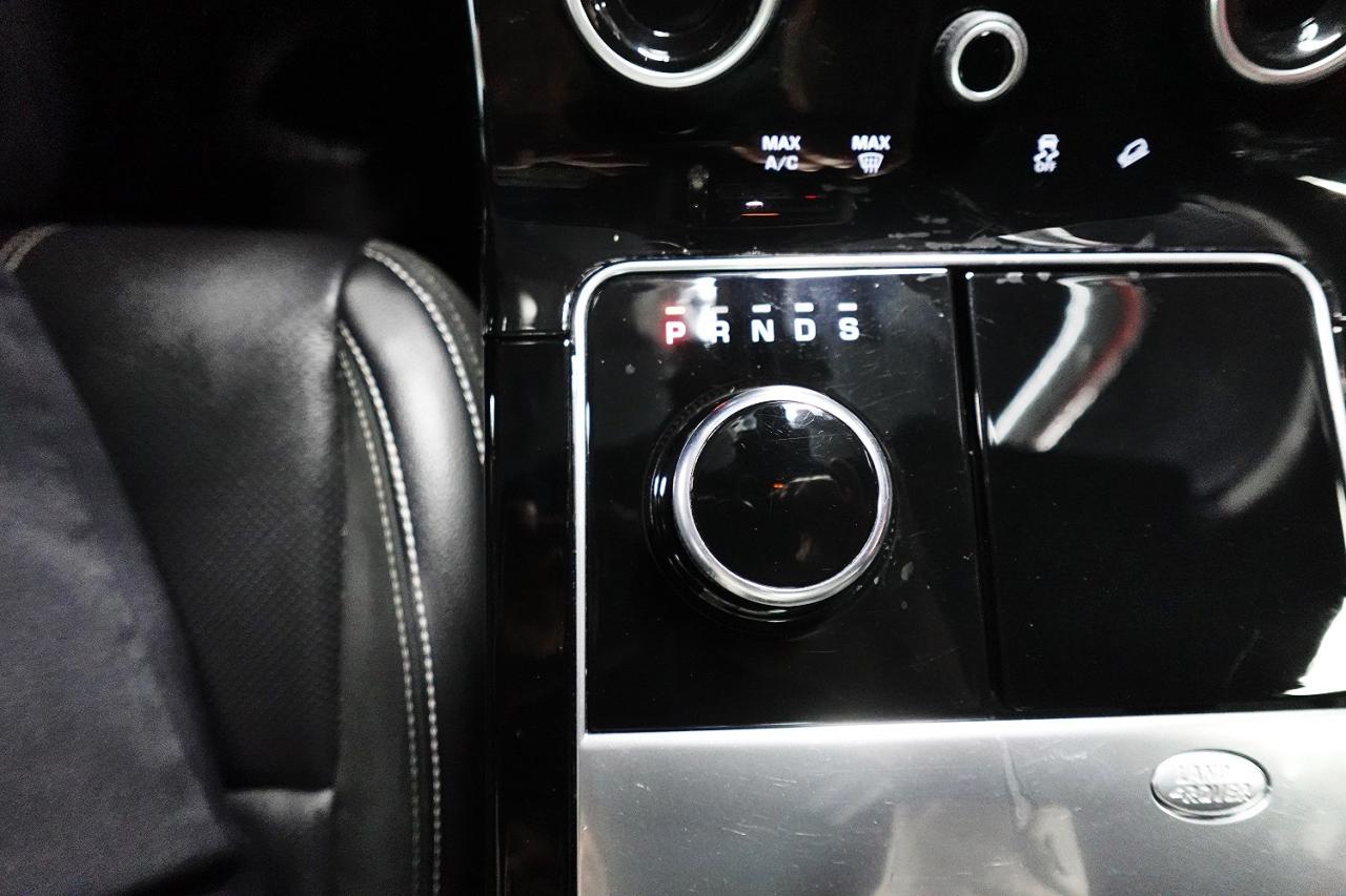 2020 Land Rover Range Rover Velar P300 R-Dynamic S,DEALER MAINTAIN, NO ACCIDENT - Photo #28
