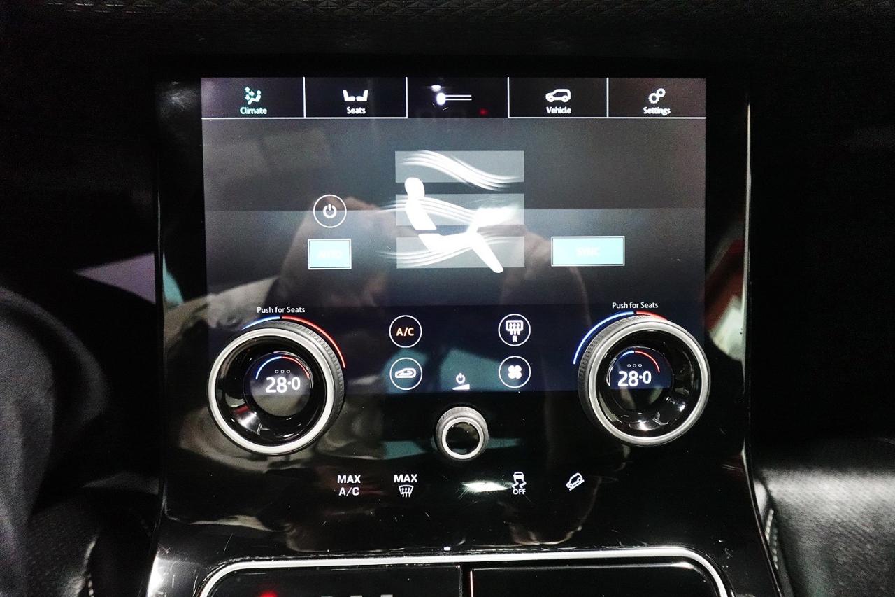 2020 Land Rover Range Rover Velar P300 R-Dynamic S,DEALER MAINTAIN, NO ACCIDENT - Photo #27