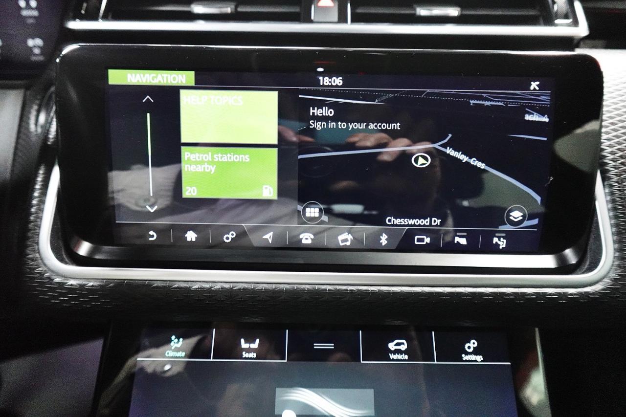 2020 Land Rover Range Rover Velar P300 R-Dynamic S,DEALER MAINTAIN, NO ACCIDENT - Photo #26