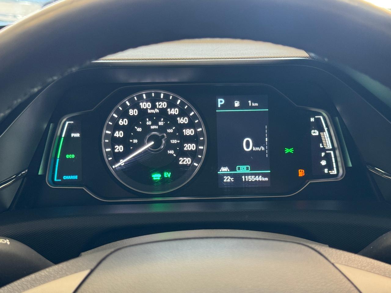 2020 Hyundai IONIQ Preferred HYBIRD+New Tires+Brakes+Roof+CLEANCARFAX Photo16