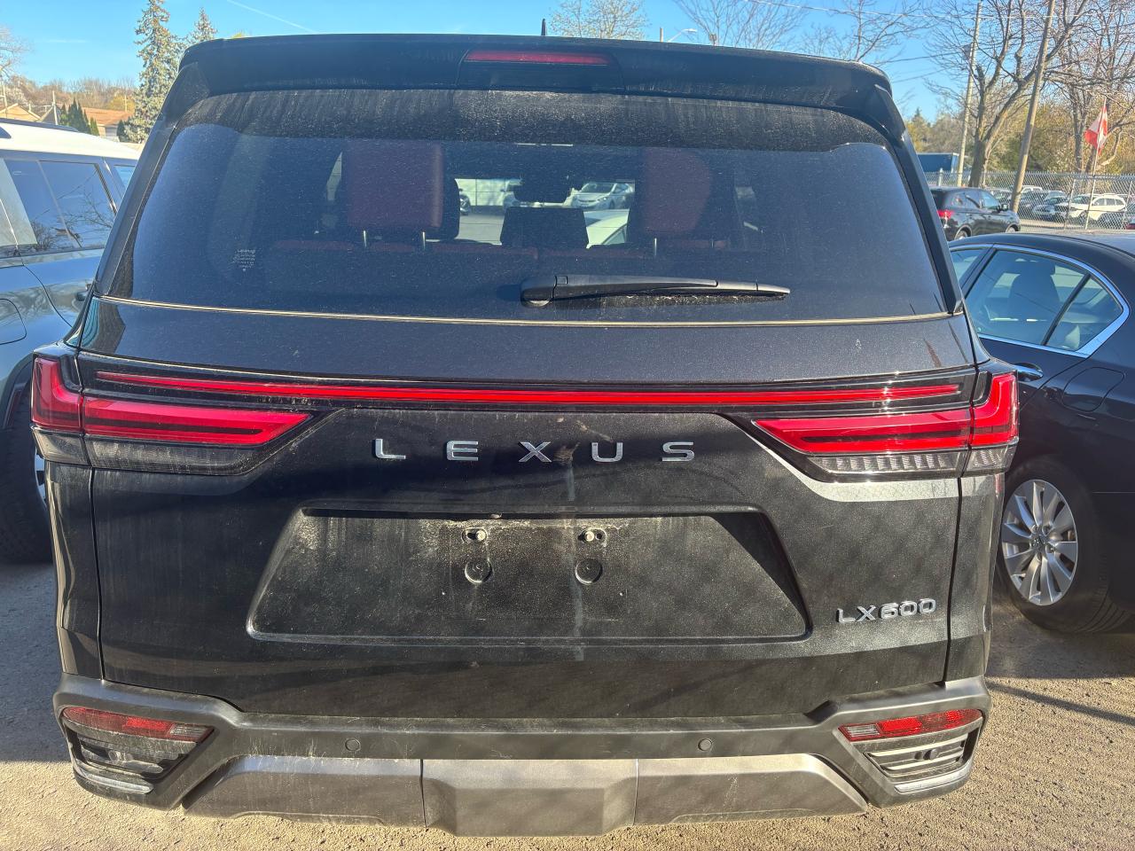 2024 Lexus LX LX 600, Loaded, P. Tailgate, Sunroof, Alloys, - Photo #4
