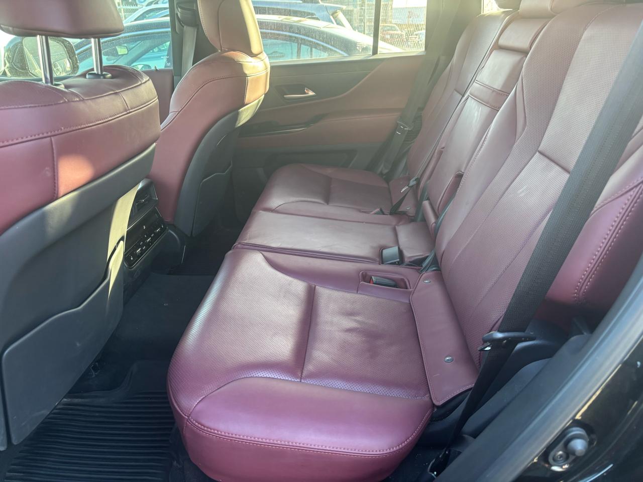 2024 Lexus LX LX 600, Loaded, P. Tailgate, Sunroof, Alloys, - Photo #19