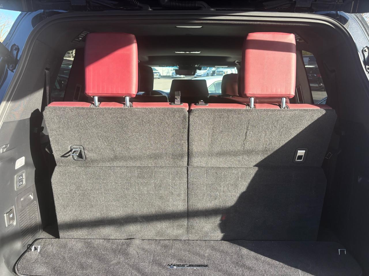 2024 Lexus LX LX 600, Loaded, P. Tailgate, Sunroof, Alloys, - Photo #18