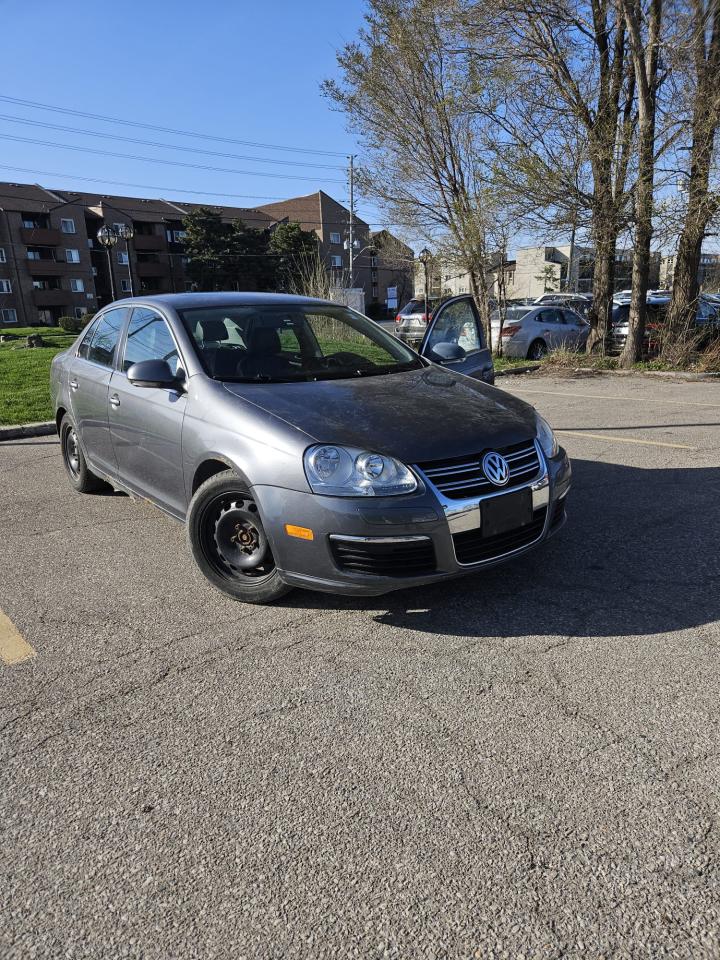 2010 Volkswagen Jetta 4dr 2.0T TSI DSG Highline - Photo #3