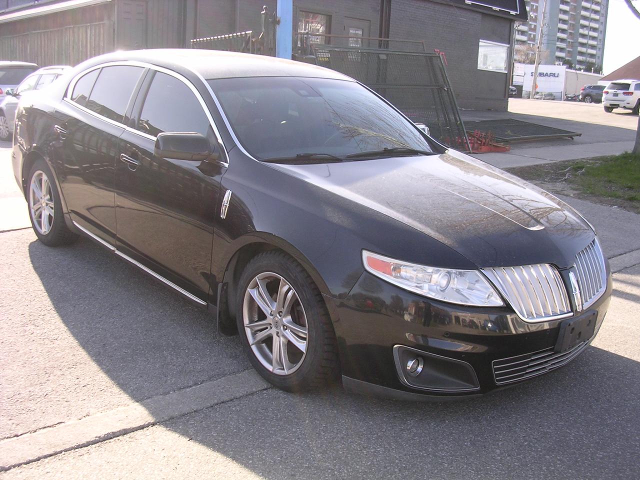 2010 Lincoln MKS LIMITED - Photo #2