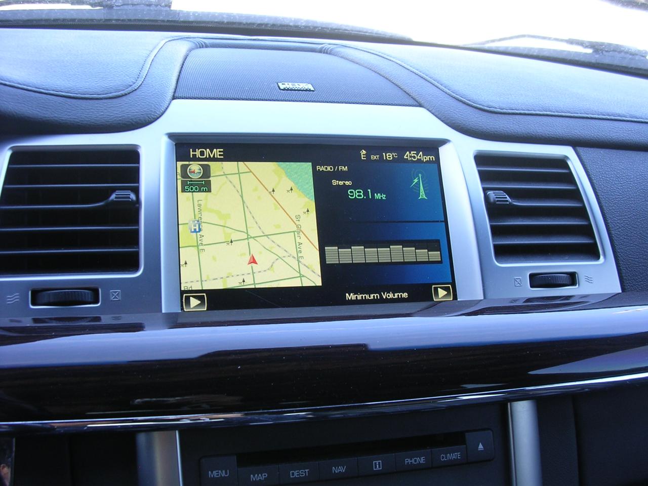 2010 Lincoln MKS LIMITED - Photo #12