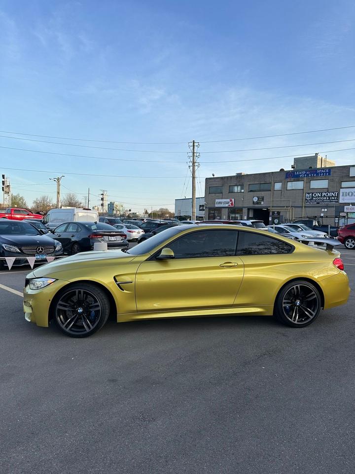 2015 BMW M4  - Photo #4