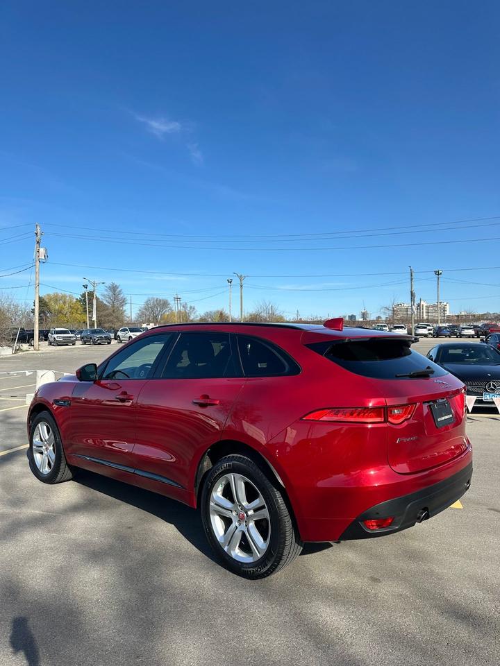 2019 Jaguar F-PACE R-Sport Photo