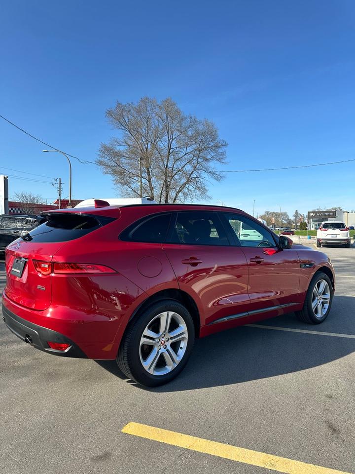 2019 Jaguar F-PACE R-Sport Photo