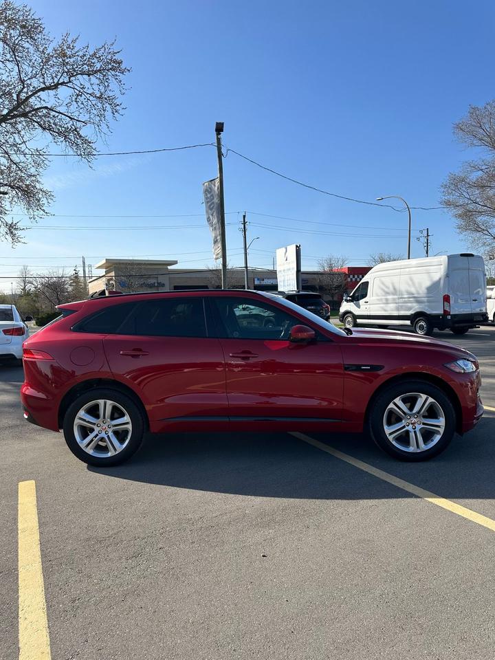 2019 Jaguar F-PACE R-Sport Photo