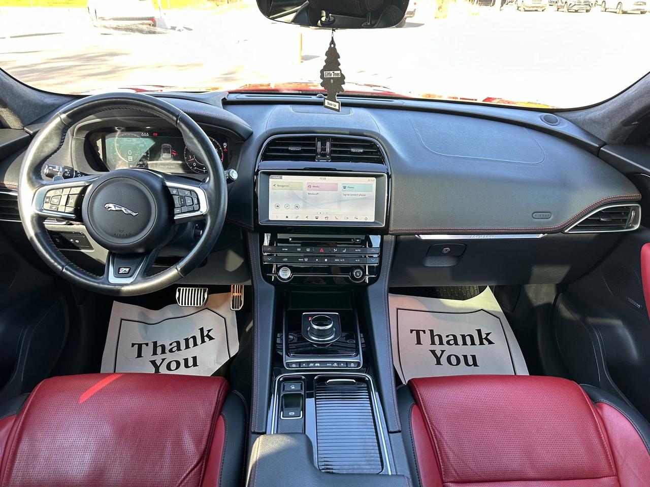 2019 Jaguar F-PACE R-Sport - Photo #15
