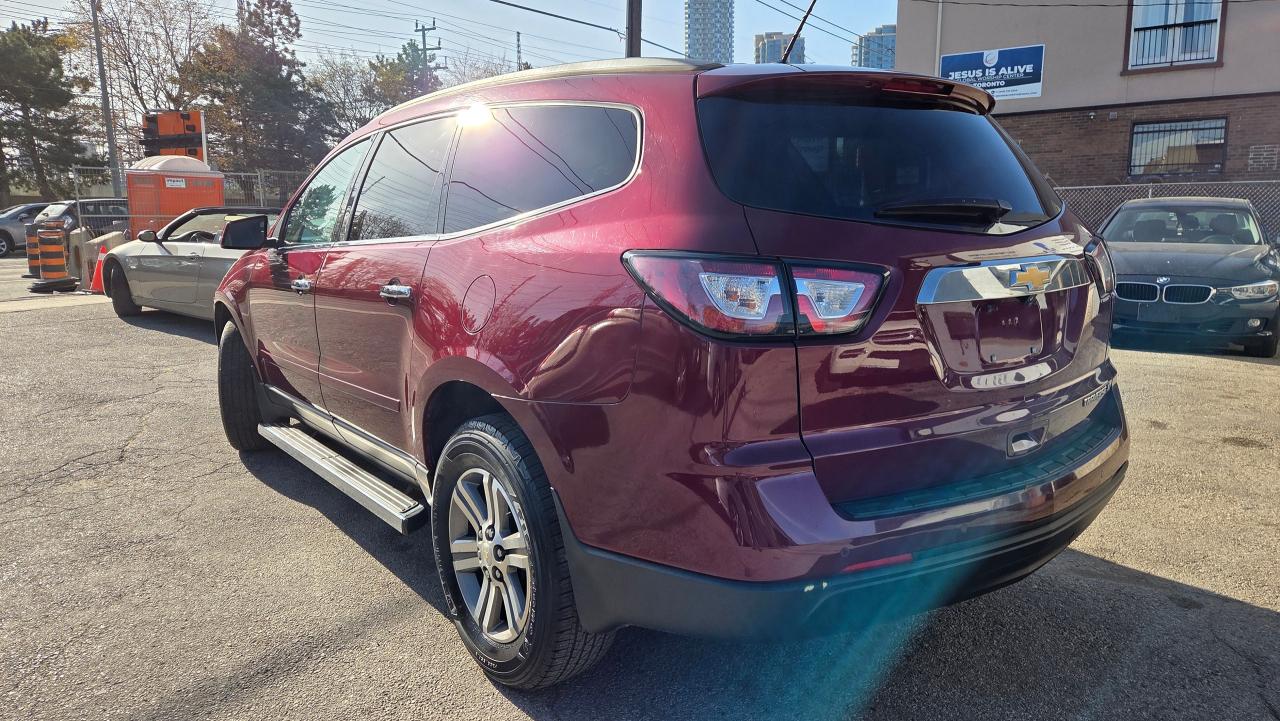 2015 Chevrolet Traverse LT - Photo #3