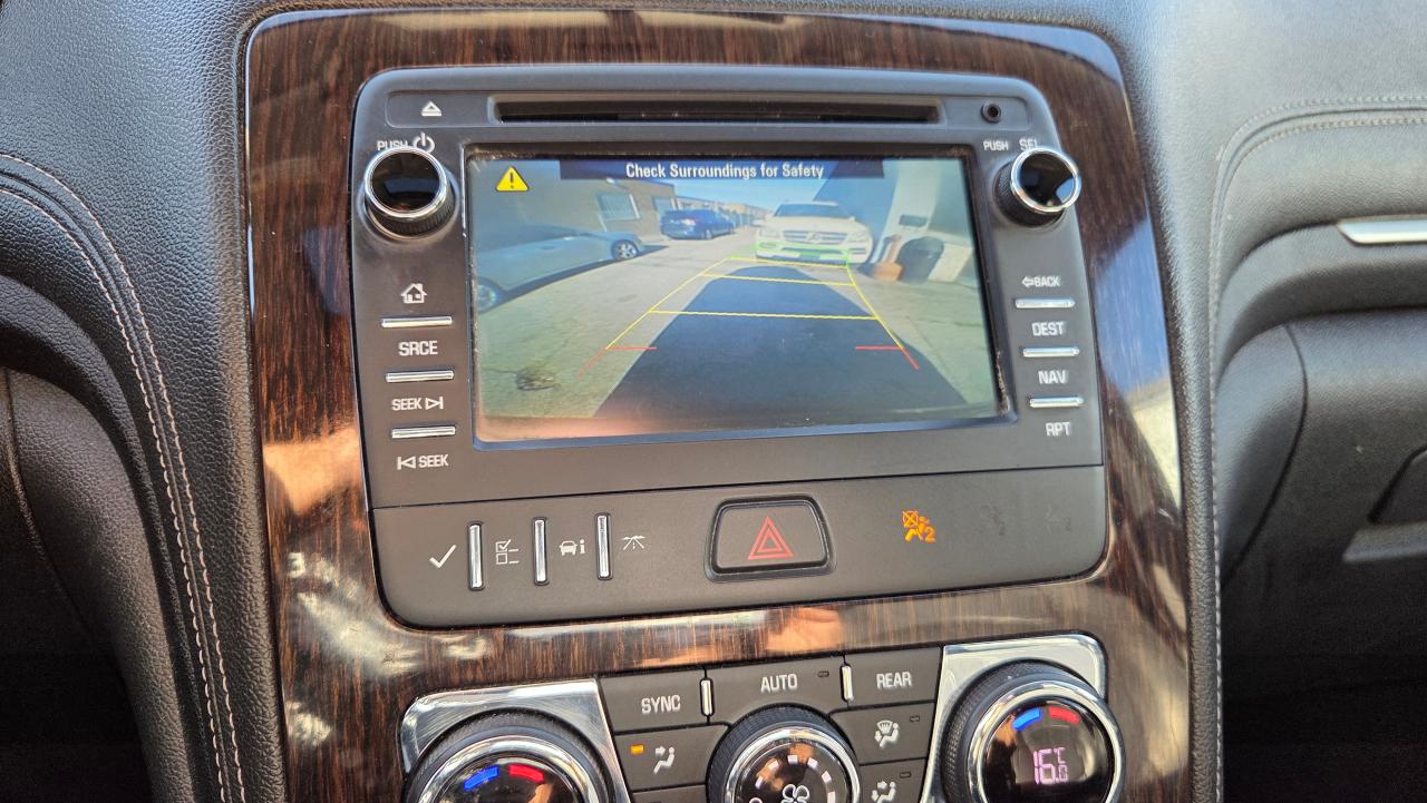 2015 Chevrolet Traverse LT - Photo #16