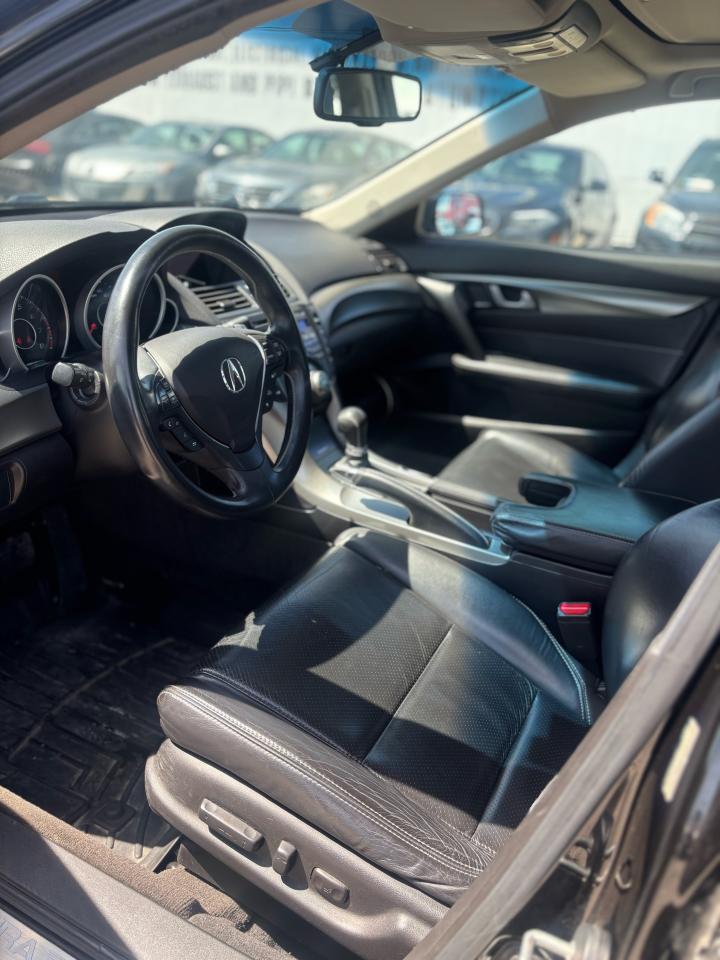 2010 Acura TL w/Tech Pkg Photo3