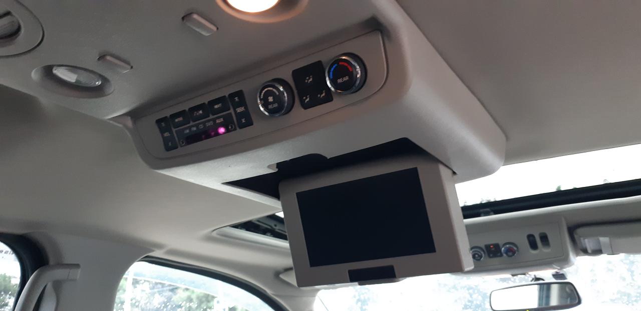 2012 Nissan Armada Platinum Edition 8-passenger - Photo #12