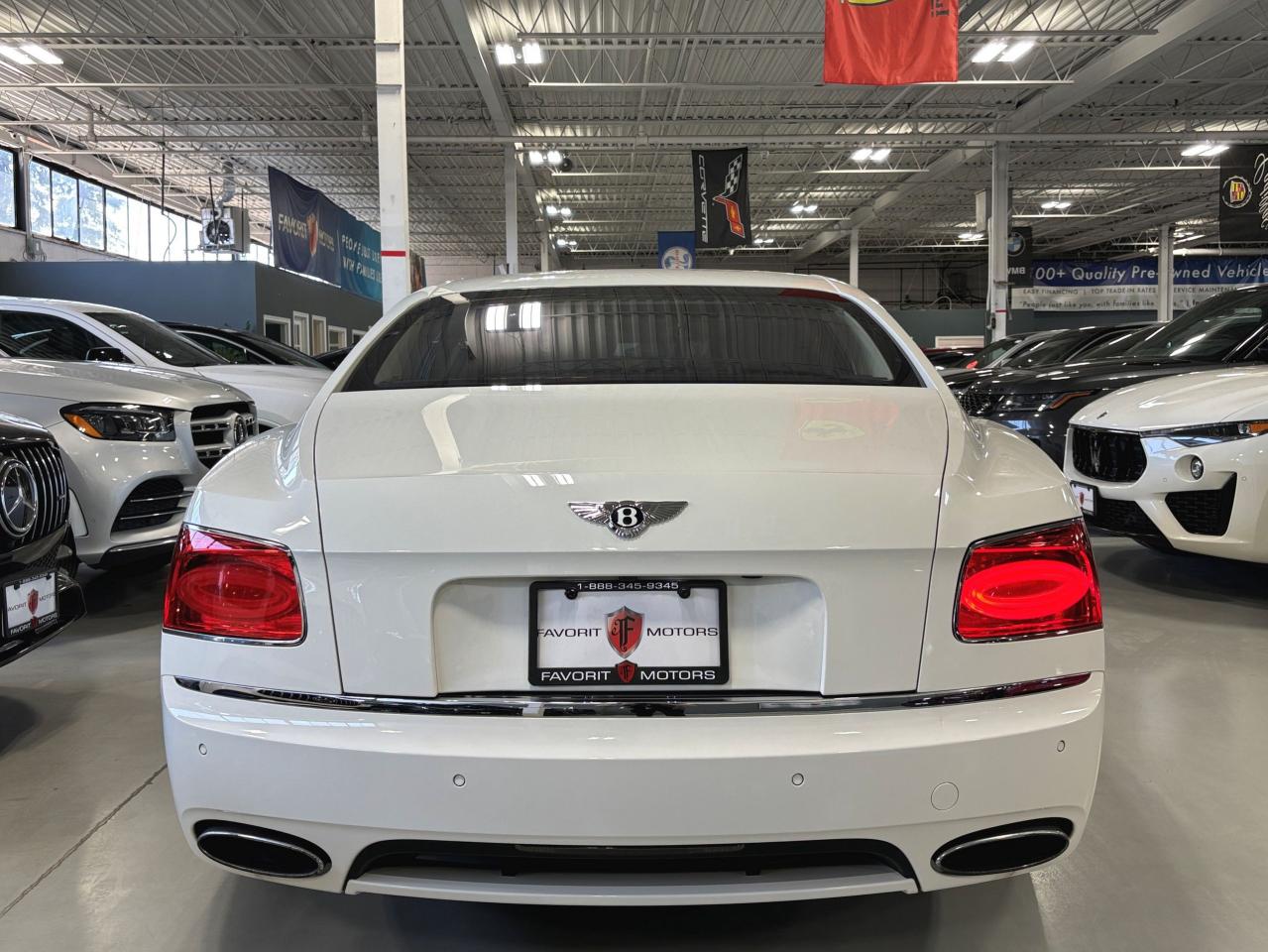 2016 Bentley FLYING SPUR W12|NO LUX TAX|NAV|MASSAGE|CREAMLEATHER|NAIMAUDIO| - Photo #12