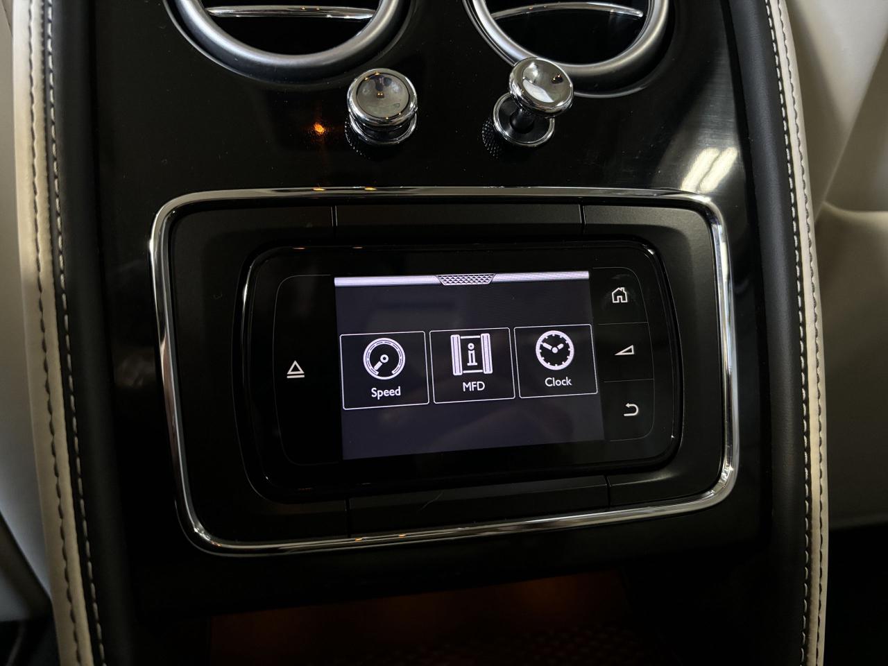 2016 Bentley FLYING SPUR W12|NO LUX TAX|NAV|MASSAGE|CREAMLEATHER|NAIMAUDIO| - Photo #27