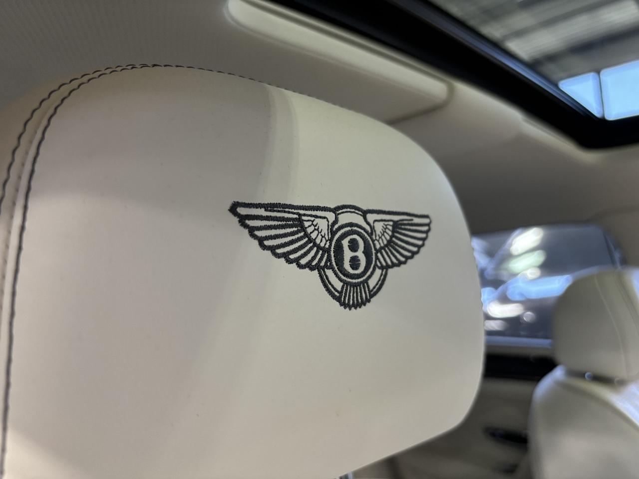 2016 Bentley FLYING SPUR W12|NO LUX TAX|NAV|MASSAGE|CREAMLEATHER|NAIMAUDIO| - Photo #31